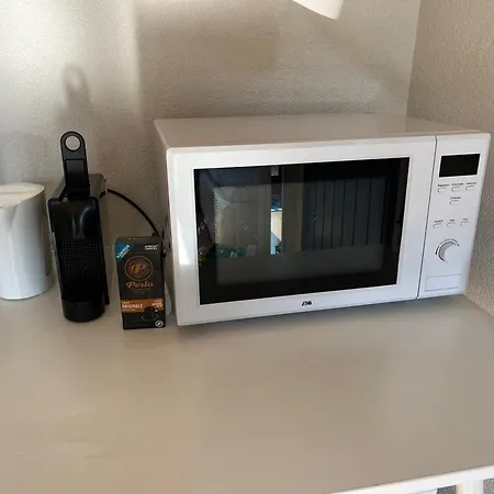 Zuidwest Zeven Free Parking! Зандфорт