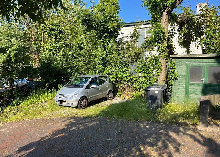 Zuidwest Zeven Free Parking! 4*