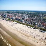 Zuidwest Zeven Free Parking! 4*